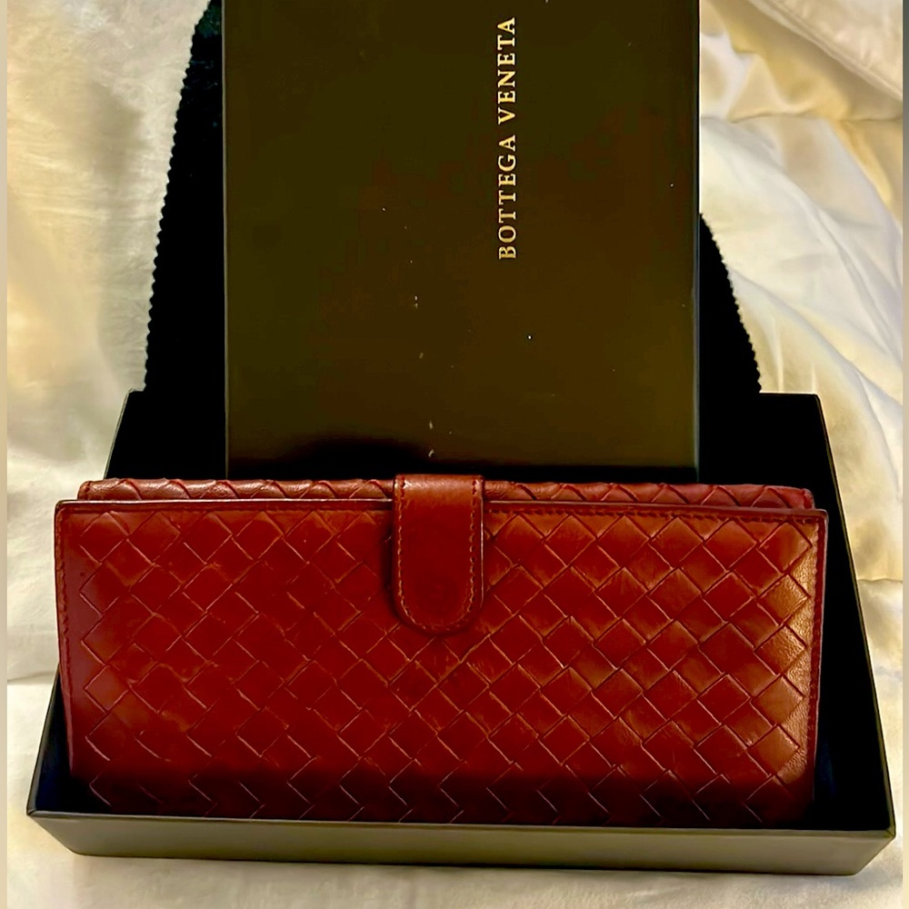 Bottega Veneta Intrecciato Weave Leather Continental Wallet Burgundy Color